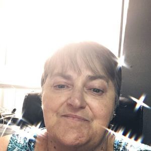 Meet your Posher, Esther